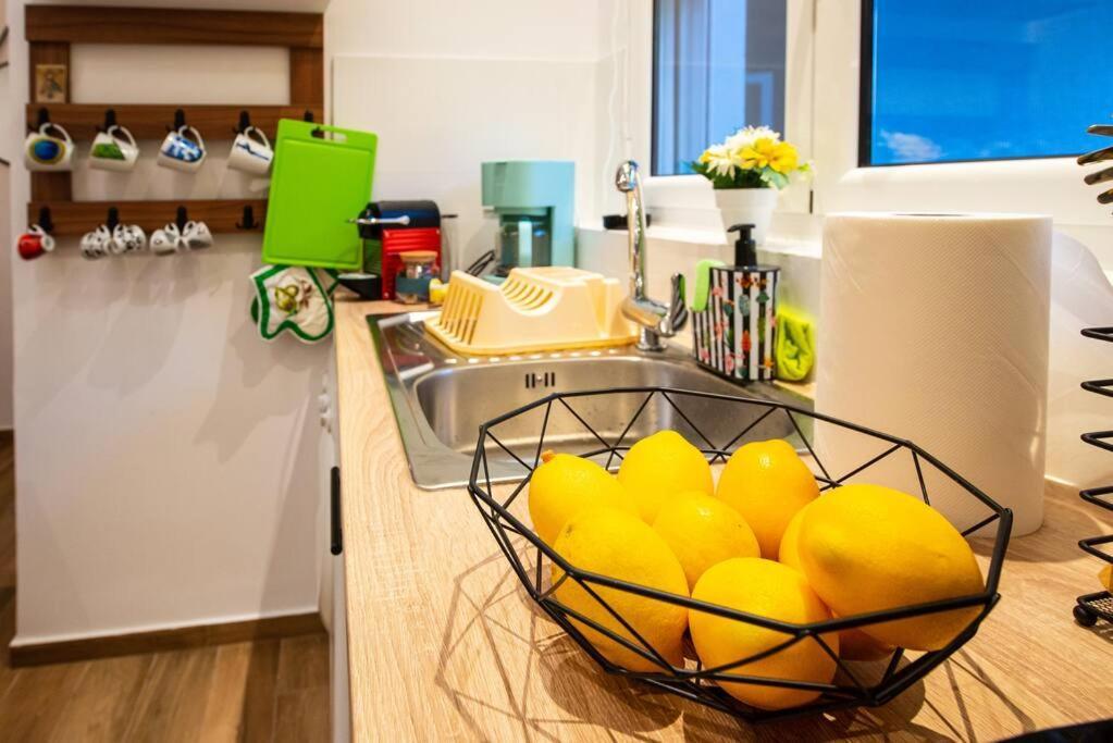 Lemon Garden Stylish Private